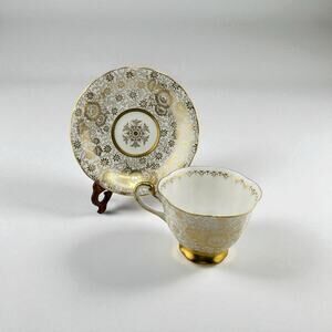 Royal Chelsea Gold & White Floral China Tea Cup Saucer #6173 England